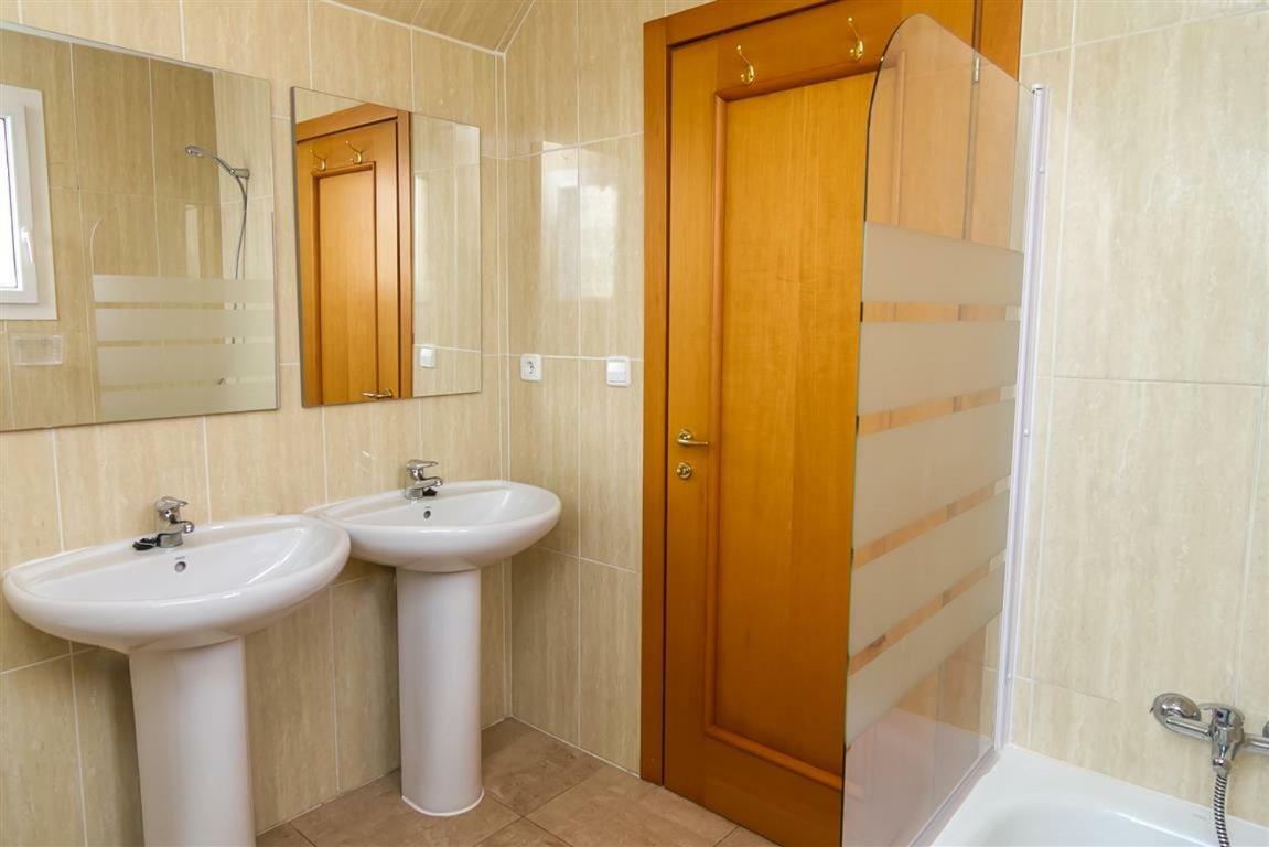마닐바 Duplex Vistas Al Mar En La Duquesa 아파트 외부 사진